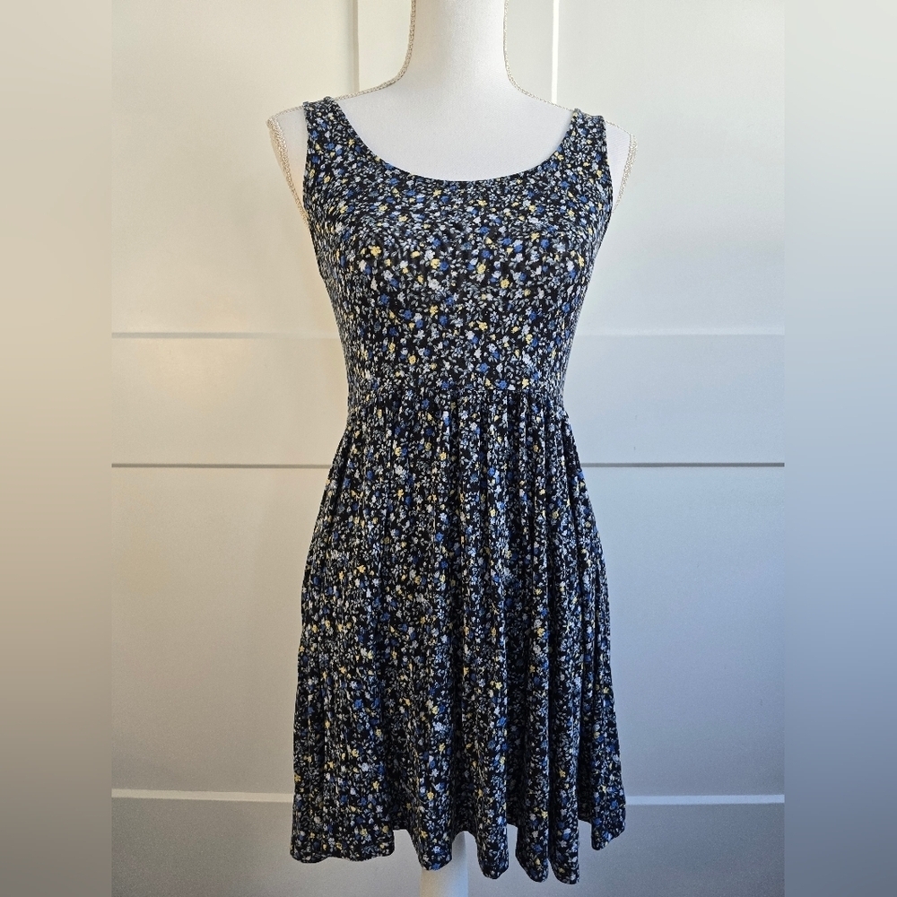 Americam Eagle Floral Sleeveless Dress